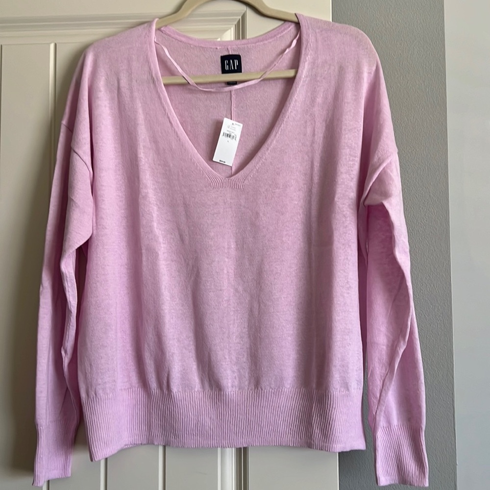 NWT Pink Lightweight V-Neck Sweater